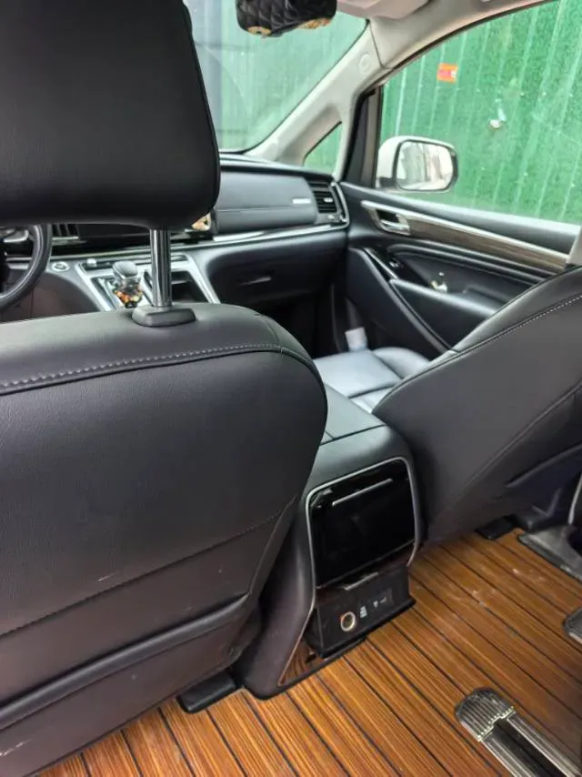 2021 GAC Trumpchi M8 2.0T 252HP L4 8AT,autocango,china used car exporter,china ev exporter,chinese used car exporter,chinese used ev exporter