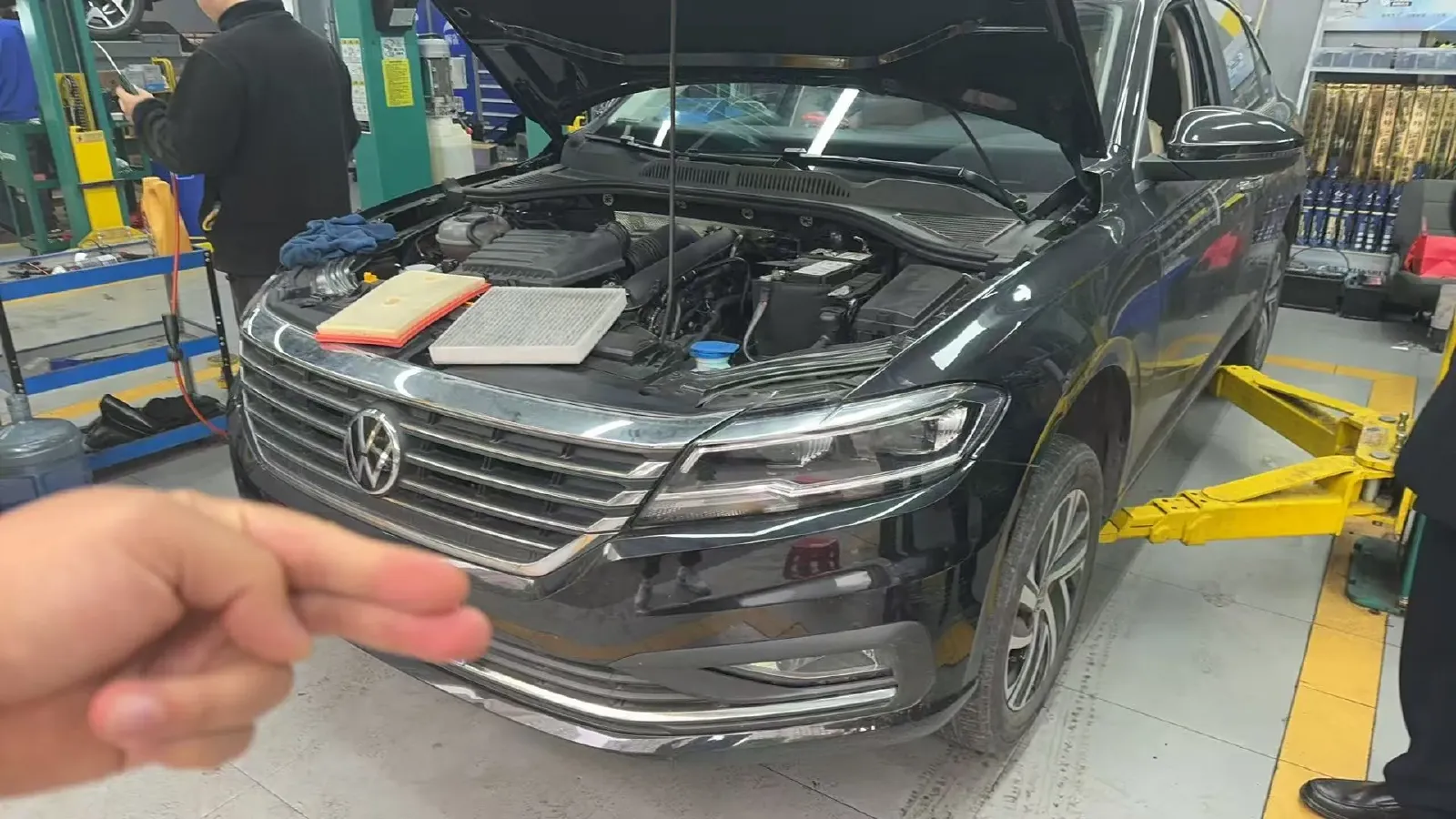 2022 Volkswagen T-Roc 1.4T 150HP L4 7DCT,autocango,china used car exporter,china ev exporter,chinese used car exporter,chinese used ev exporter