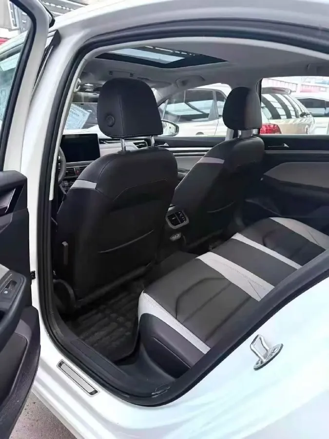 2023 Volkswagen Bora 1.5T 160HP L4 7DCT,autocango,china used car exporter,china ev exporter,chinese used car exporter,chinese used ev exporter