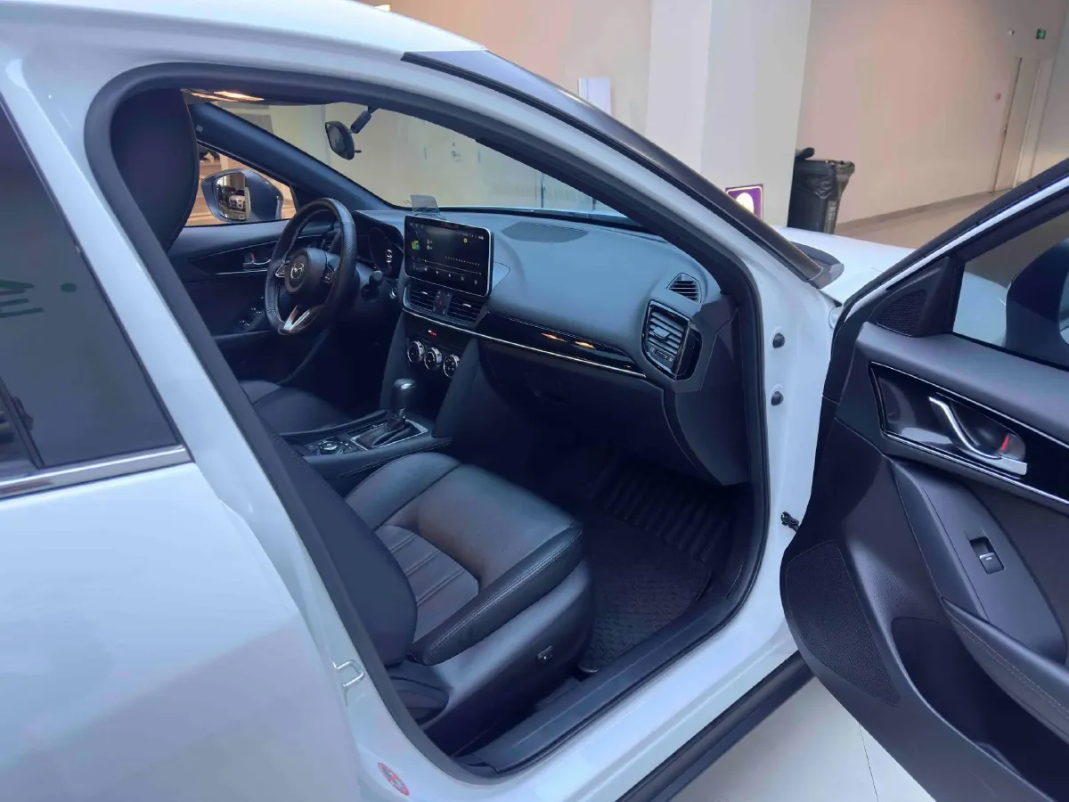 2021 Mazda CX-4 2.0L 158HP L4 6AT,autocango,china used car exporter,china ev exporter,chinese used car exporter,chinese used ev exporter