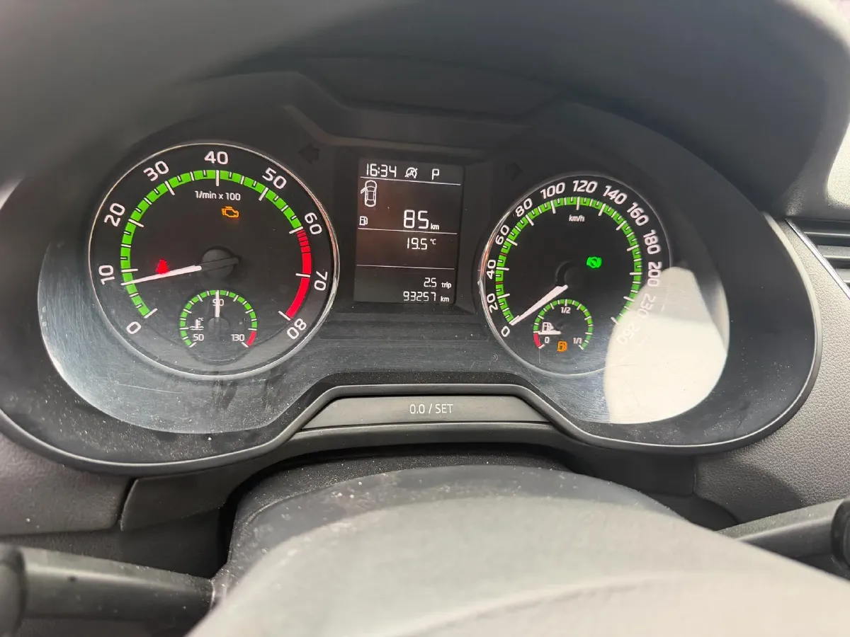 2019 Skoda Octavia 1.5L 116HP L4 6AT,autocango,china used car exporter,china ev exporter,chinese used car exporter,chinese used ev exporter