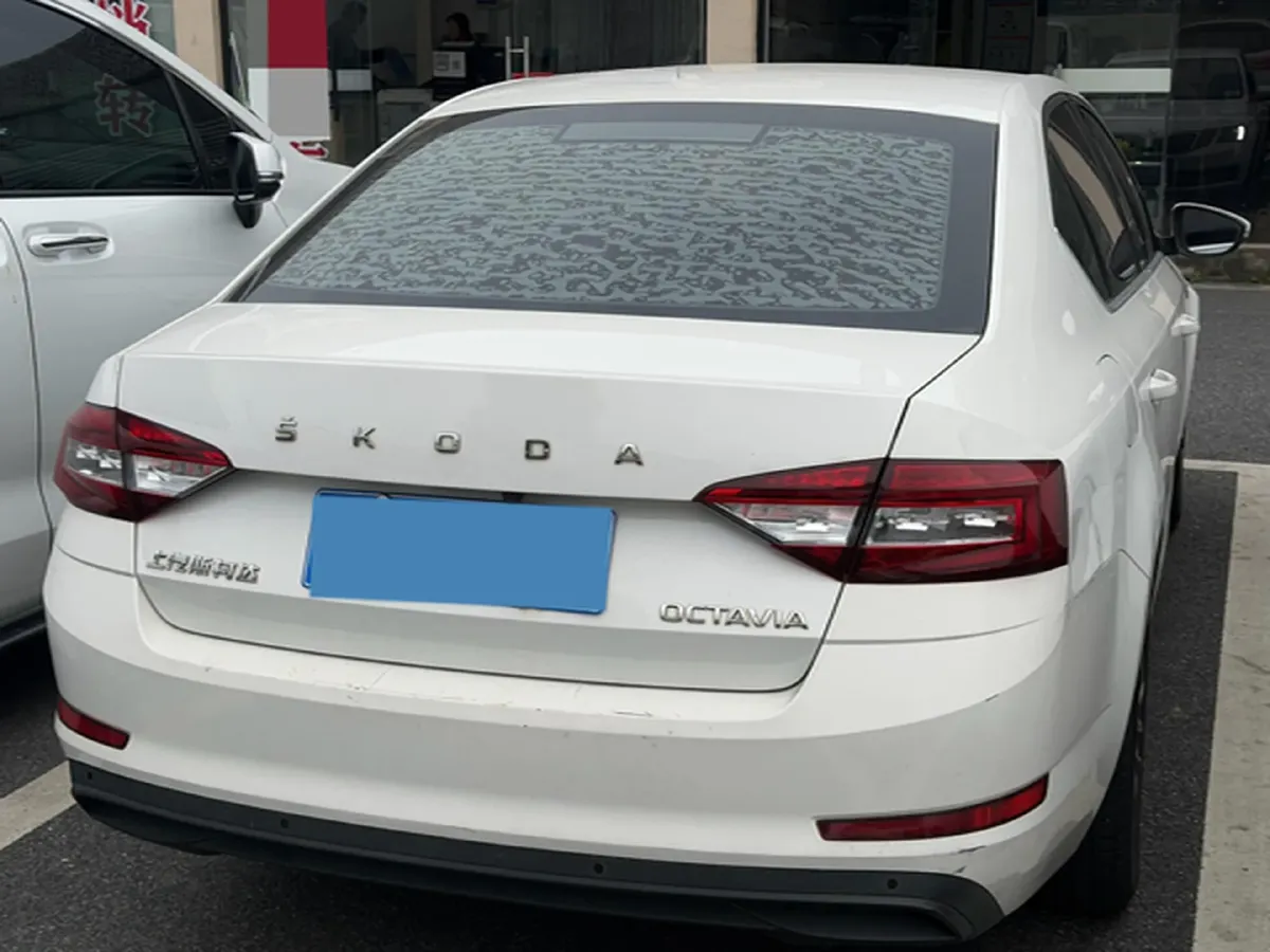 2019 Skoda Octavia 1.5L 116HP L4 6AT,autocango,china used car exporter,china ev exporter,chinese used car exporter,chinese used ev exporter