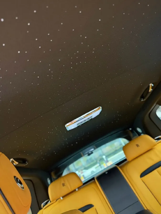 2018 Rolls-Royce Cullinan 6.7T 571HP V12 8AT,autocango,china used car exporter,china ev exporter,chinese used car exporter,chinese used ev exporter