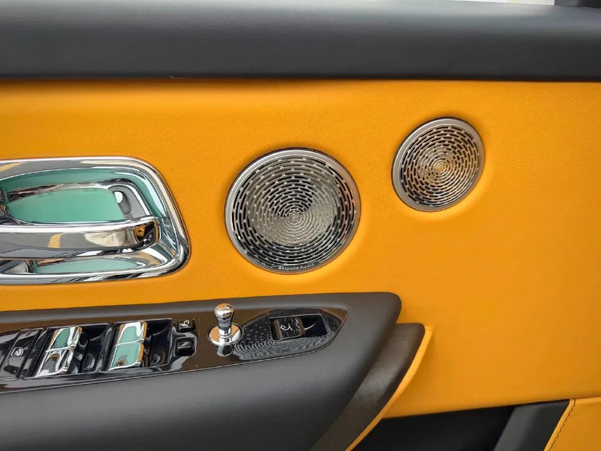 2018 Rolls-Royce Cullinan 6.7T 571HP V12 8AT,autocango,china used car exporter,china ev exporter,chinese used car exporter,chinese used ev exporter