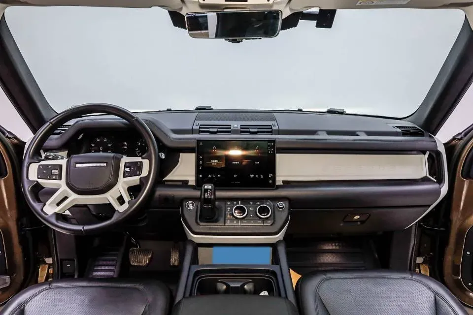 2023 Land Rover Defender 3.0T 400HP L6 8AT,autocango,china used car exporter,china ev exporter,chinese used car exporter,chinese used ev exporter