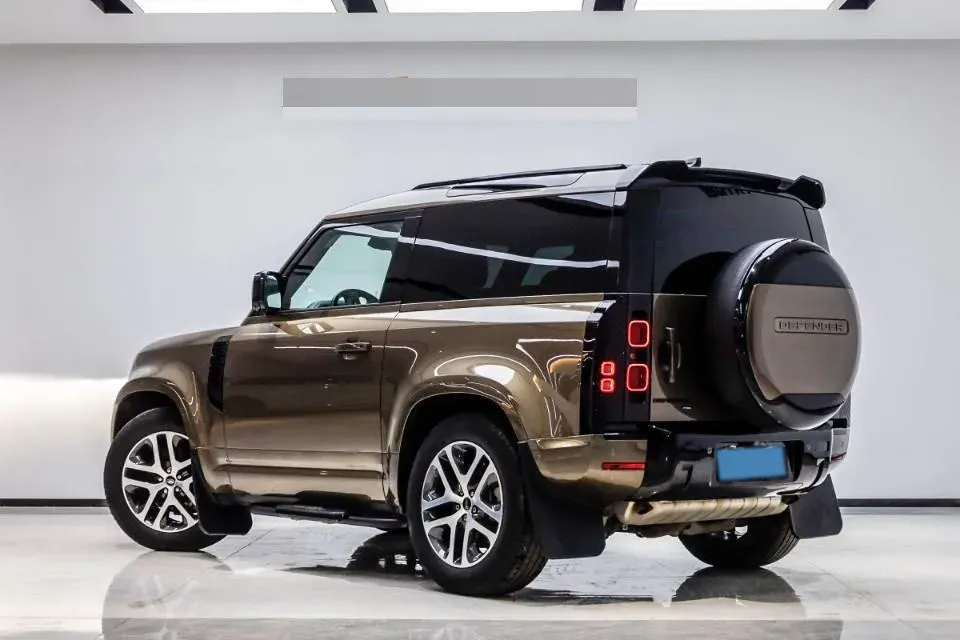 2023 Land Rover Defender 3.0T 400HP L6 8AT,autocango,china used car exporter,china ev exporter,chinese used car exporter,chinese used ev exporter