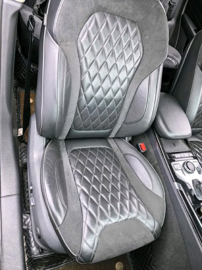 2019 HongQi HS5 2.0T 224HP L4 6AT,autocango,china used car exporter,china ev exporter,chinese used car exporter,chinese used ev exporter