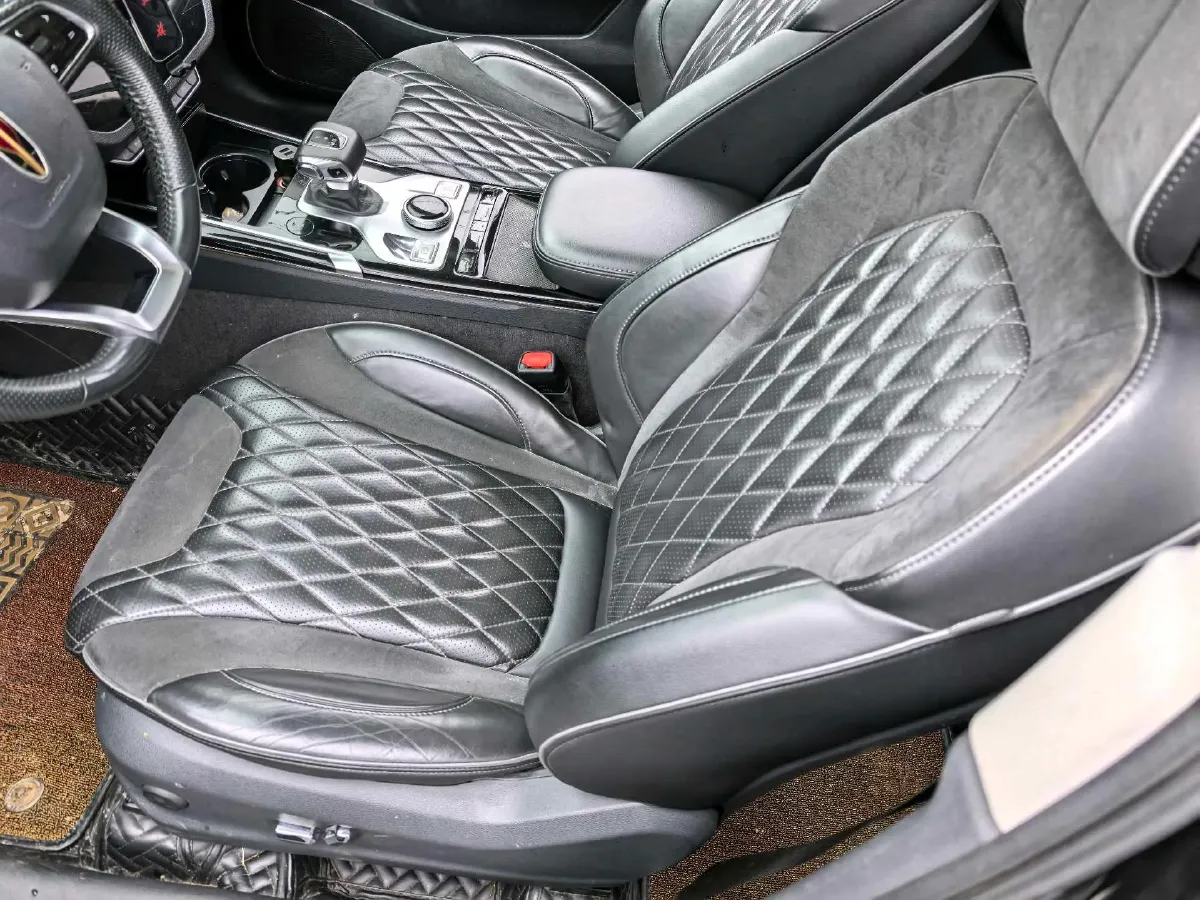 2019 HongQi HS5 2.0T 224HP L4 6AT,autocango,china used car exporter,china ev exporter,chinese used car exporter,chinese used ev exporter