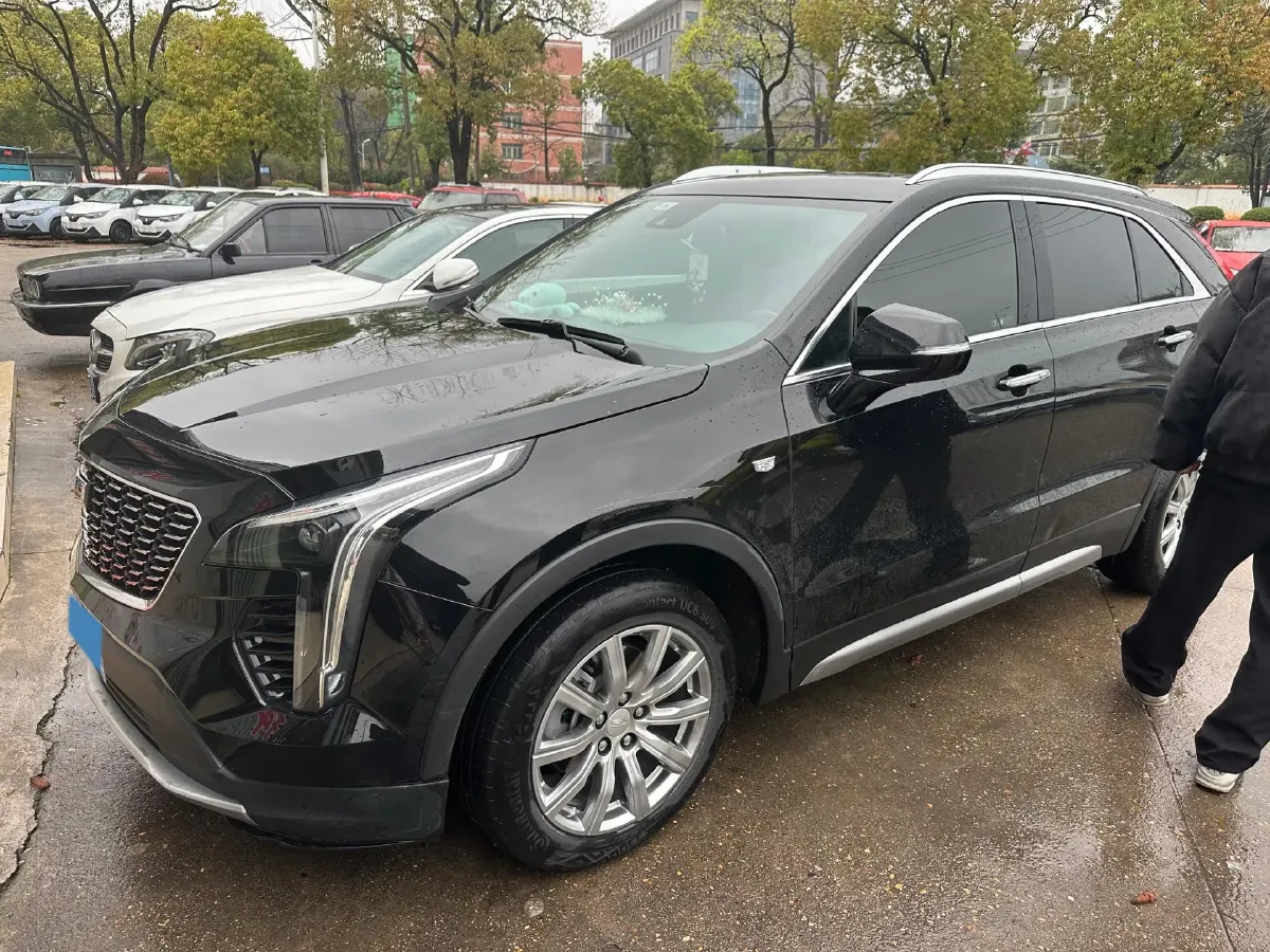 2022 Cadillac XT4 2.0T 237HP L4 9AT,autocango,china used car exporter,china ev exporter,chinese used car exporter,chinese used ev exporter