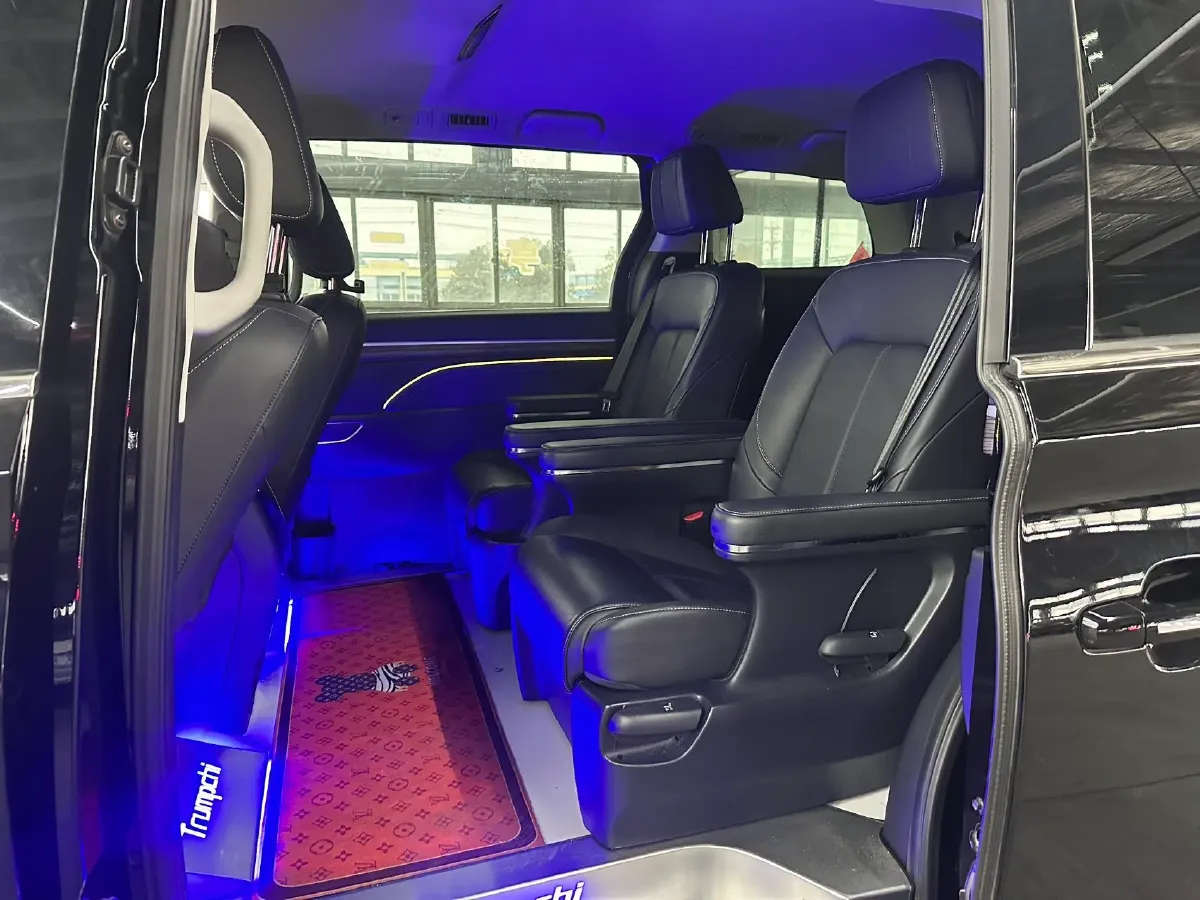 2021 GAC Trumpchi M8 2.0T 252HP L4 8AT,autocango,china used car exporter,china ev exporter,chinese used car exporter,chinese used ev exporter