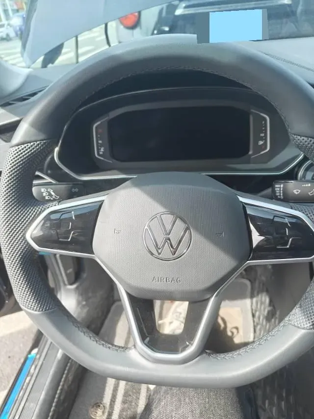 2024 Volkswagen Passat 2.0T 186HP L4 7DCT,autocango,china used car exporter,china ev exporter,chinese used car exporter,chinese used ev exporter