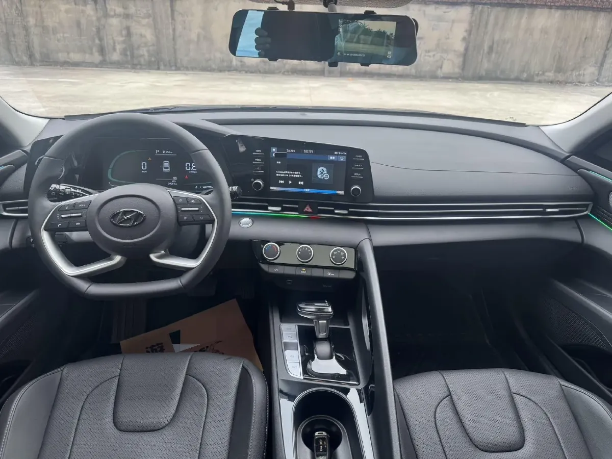 2023 Hyundai Elantra 1.5L 115HP L4 CVT,autocango,china used car exporter,china ev exporter,chinese used car exporter,chinese used ev exporter