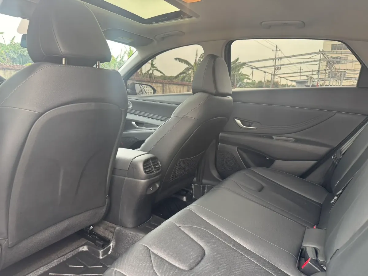 2023 Hyundai Elantra 1.5L 115HP L4 CVT,autocango,china used car exporter,china ev exporter,chinese used car exporter,chinese used ev exporter