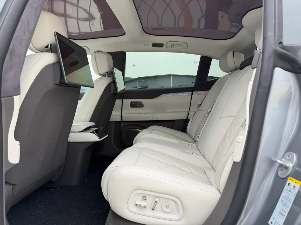 2024 NIO ET7 BEV 75KWH,autocango,china used car exporter,china ev exporter,chinese used car exporter,chinese used ev exporter