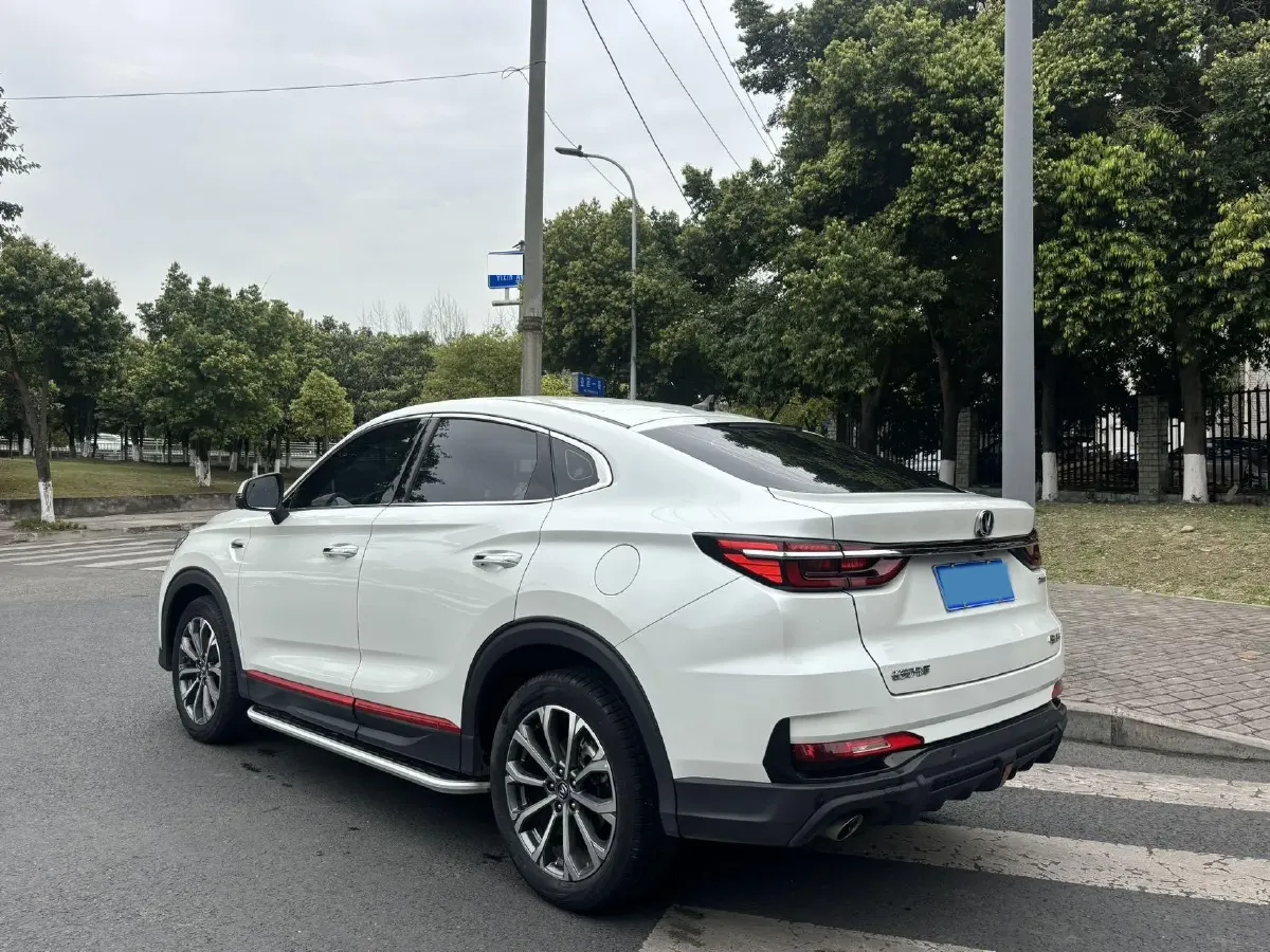 2021 ChangAn CS85 Coupe 1.5T 178HP L4 7DCT,autocango,china used car exporter,china ev exporter,chinese used car exporter,chinese used ev exporter