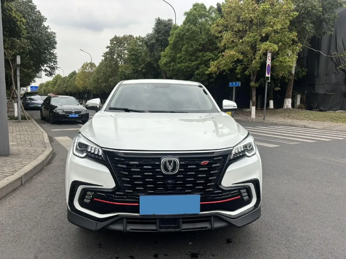2021 ChangAn CS85 Coupe 1.5T 178HP L4 7DCT,autocango,china used car exporter,china ev exporter,chinese used car exporter,chinese used ev exporter