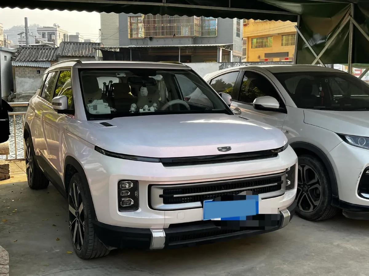 2023 Geely ICON 1.5T 181HP L4 7DCT,autocango,china used car exporter,china ev exporter,chinese used car exporter,chinese used ev exporter