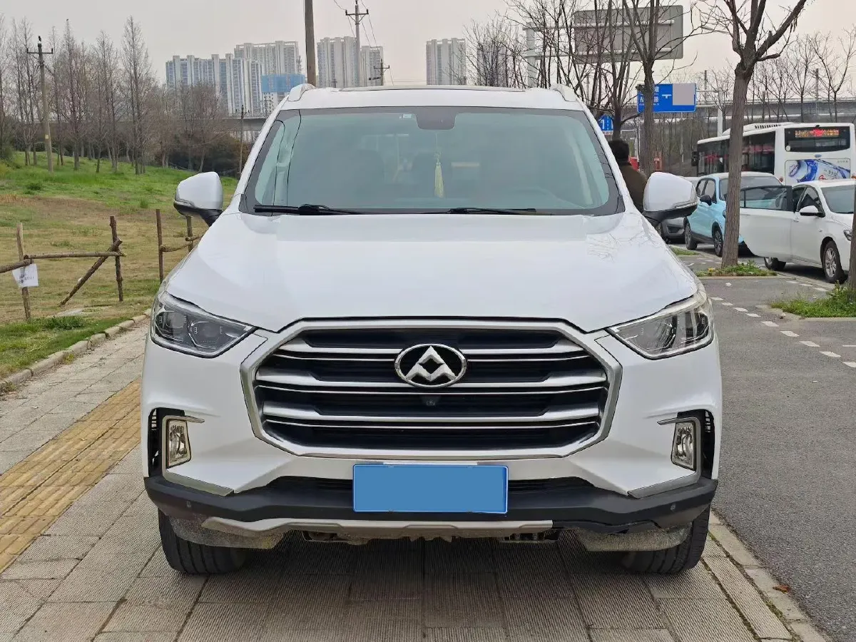 2017 MAXUS D90 2.0T 224HP L4 6AT,autocango,china used car exporter,china ev exporter,chinese used car exporter,chinese used ev exporter