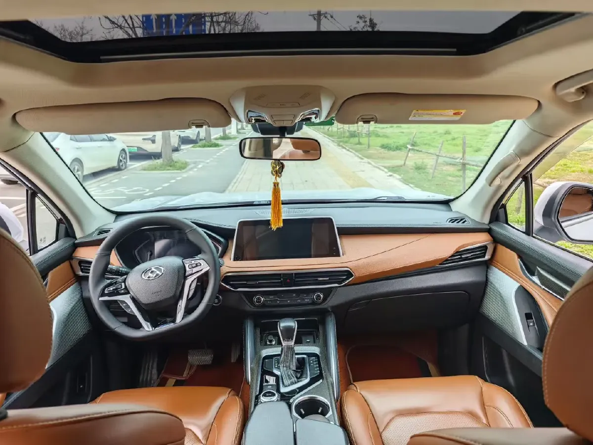 2017 MAXUS D90 2.0T 224HP L4 6AT,autocango,china used car exporter,china ev exporter,chinese used car exporter,chinese used ev exporter