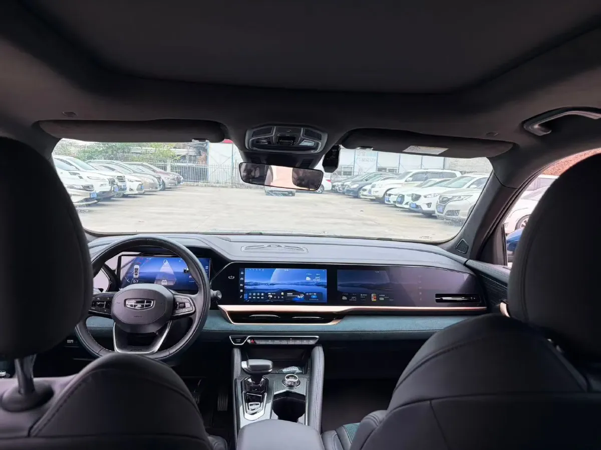 2021 Geely Monjaro 2.0T 218HP L4 7DCT,autocango,china used car exporter,china ev exporter,chinese used car exporter,chinese used ev exporter