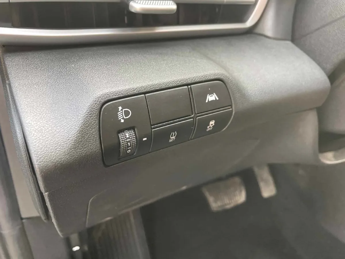 2022 Hyundai Elantra 1.5L 115HP L4 CVT,autocango,china used car exporter,china ev exporter,chinese used car exporter,chinese used ev exporter