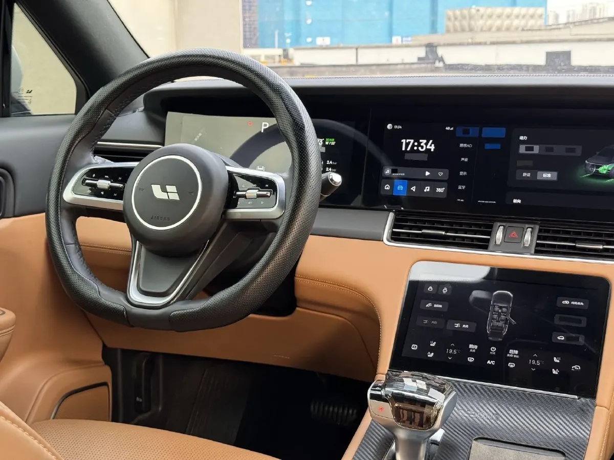 2021 Li ONE Range Extended 131HP REEV 40.5KWH,autocango,china used car exporter,china ev exporter,chinese used car exporter,chinese used ev exporter