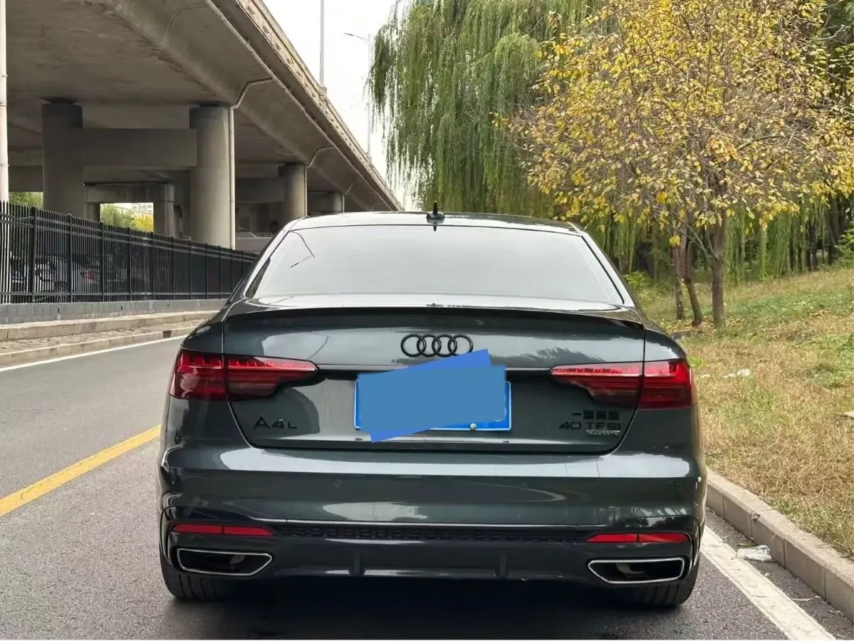 2024 Audi A4L 2.0T 190HP L4 7DCT,autocango,china used car exporter,china ev exporter,chinese used car exporter,chinese used ev exporter