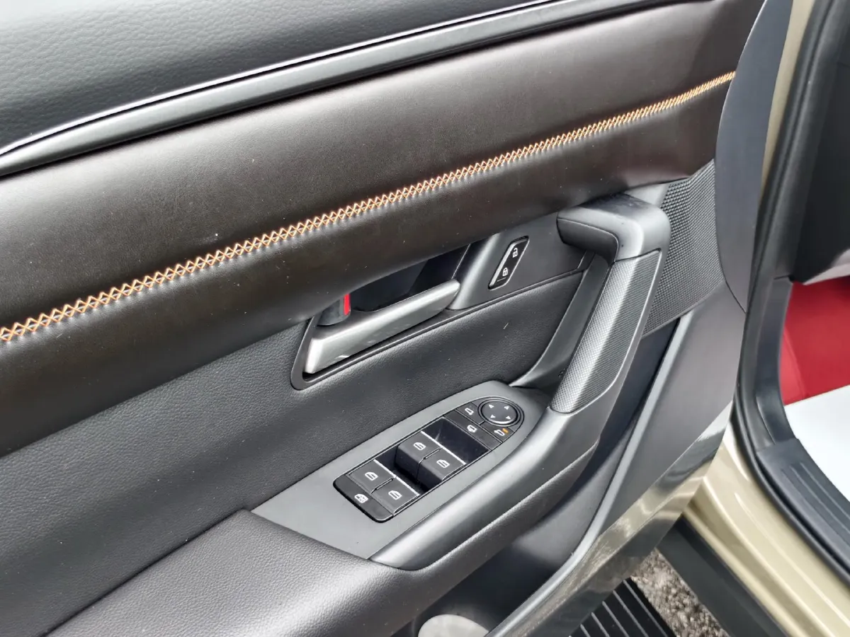 2023 Mazda CX-50 2.0L 155HP L4 6AT,autocango,china used car exporter,china ev exporter,chinese used car exporter,chinese used ev exporter