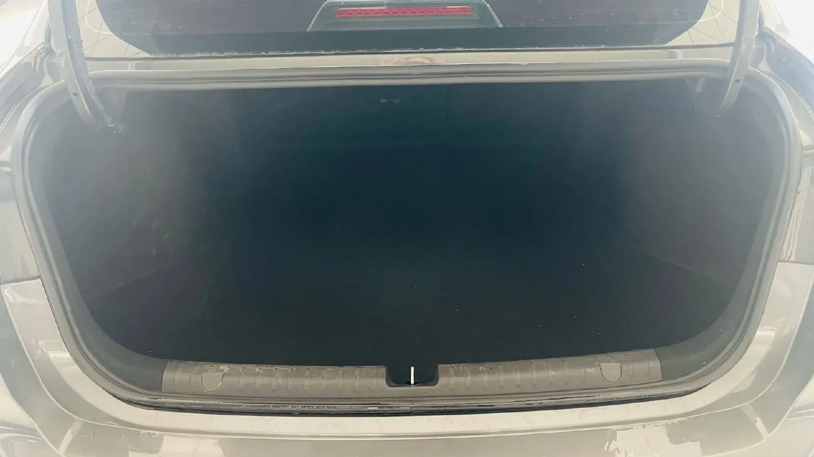 2023 Geely Emgrand 1.5L 127HP L4 5MT,autocango,china used car exporter,china ev exporter,chinese used car exporter,chinese used ev exporter