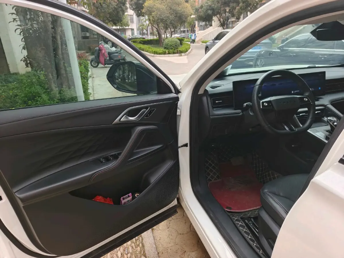 2023 Roewe RX5 1.5T 188HP L4 7DCT,autocango,china used car exporter,china ev exporter,chinese used car exporter,chinese used ev exporter