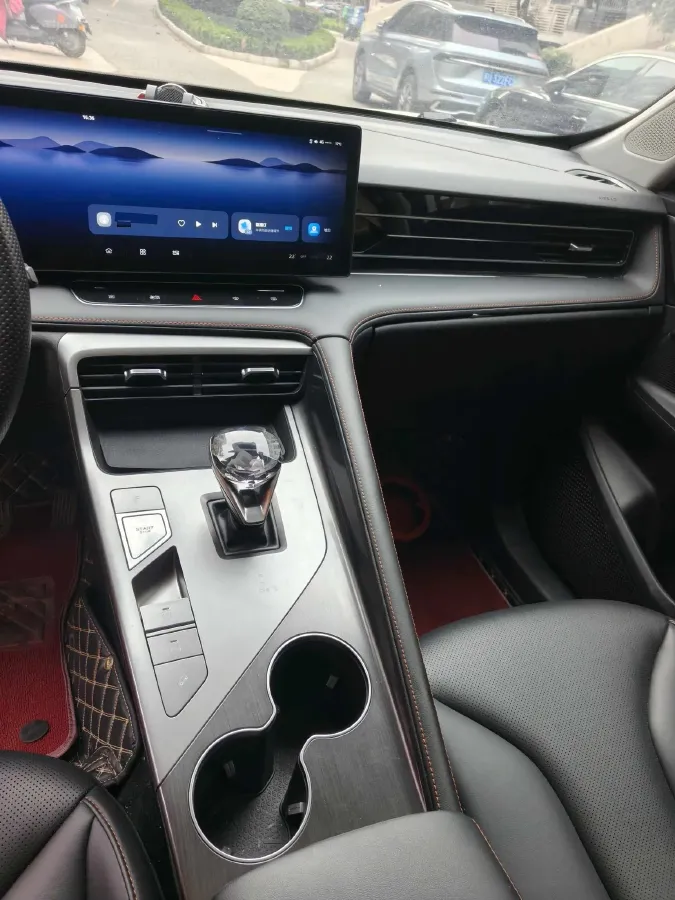 2023 Roewe RX5 1.5T 188HP L4 7DCT,autocango,china used car exporter,china ev exporter,chinese used car exporter,chinese used ev exporter