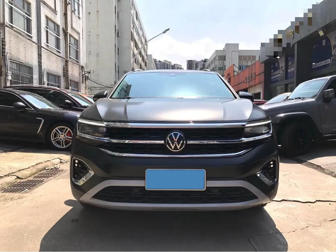 2023 Volkswagen Talagon 2.0T 220HP L4 7DCT,autocango,china used car exporter,china ev exporter,chinese used car exporter,chinese used ev exporter