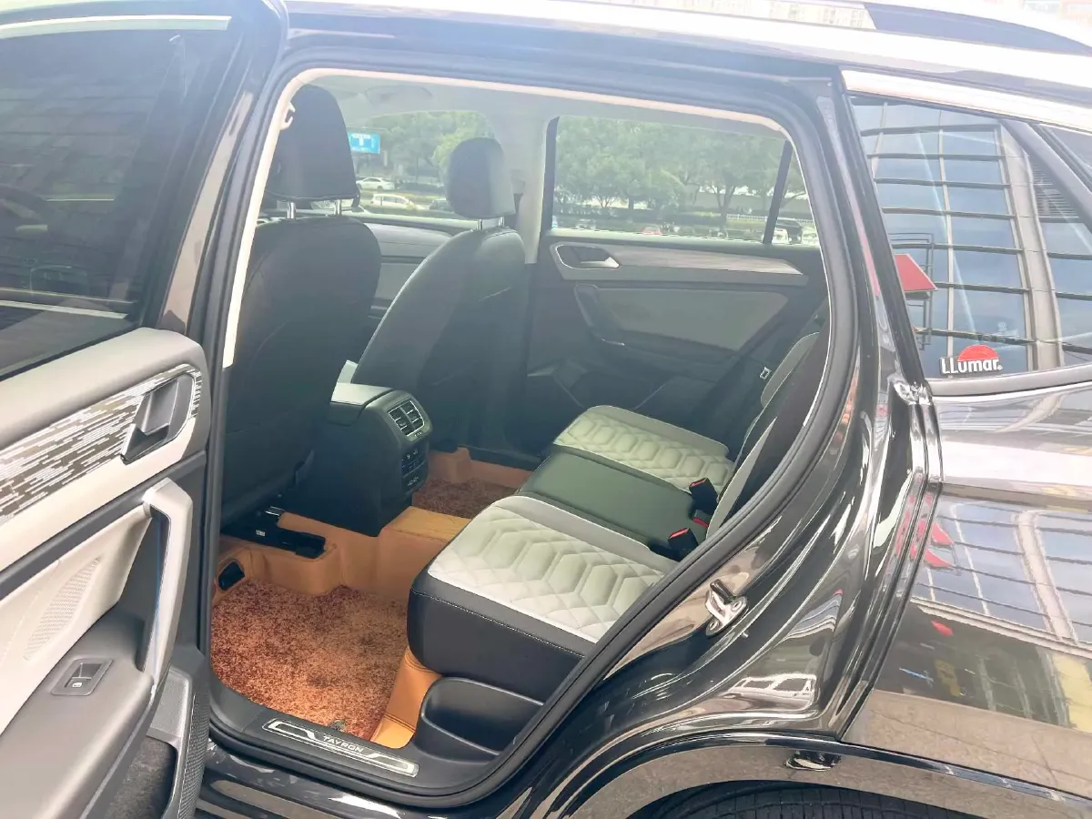 2024 Volkswagen Tayron 2.0T 186HP L4 7DCT,autocango,china used car exporter,china ev exporter,chinese used car exporter,chinese used ev exporter