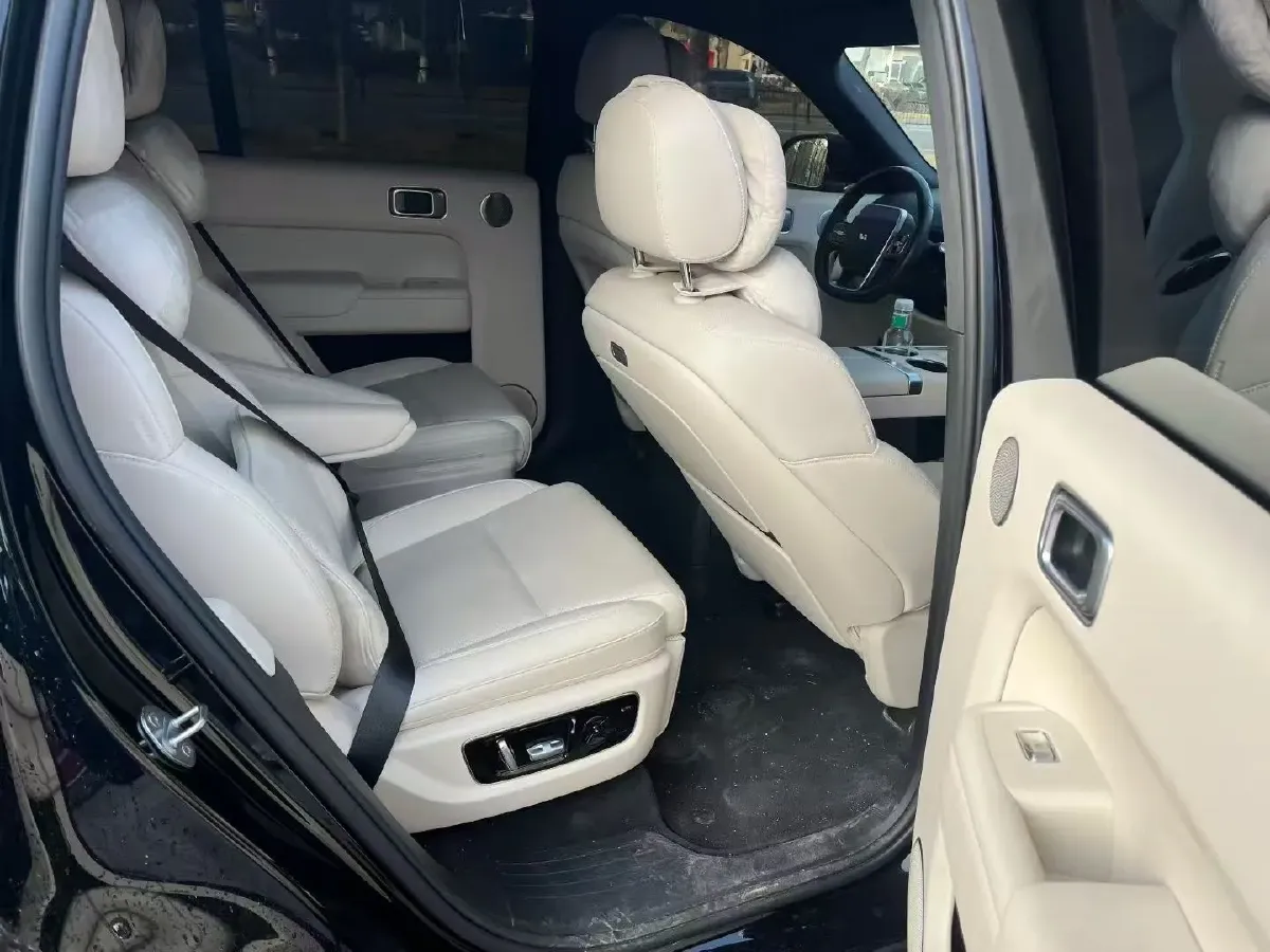 2024 Li L9 Range Extended 154HP REEV 52.3KWH,autocango,china used car exporter,china ev exporter,chinese used car exporter,chinese used ev exporter