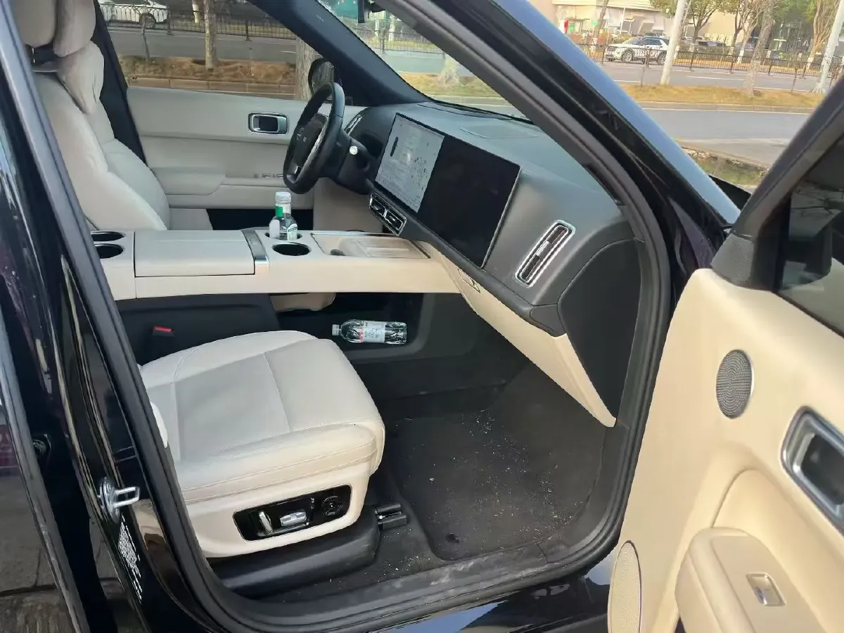 2024 Li L9 Range Extended 154HP REEV 52.3KWH,autocango,china used car exporter,china ev exporter,chinese used car exporter,chinese used ev exporter