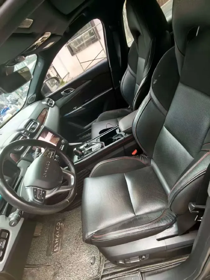 2018 Toyota C-HR 2.0L 171HP L4 CVT,autocango,china used car exporter,china ev exporter,chinese used car exporter,chinese used ev exporter