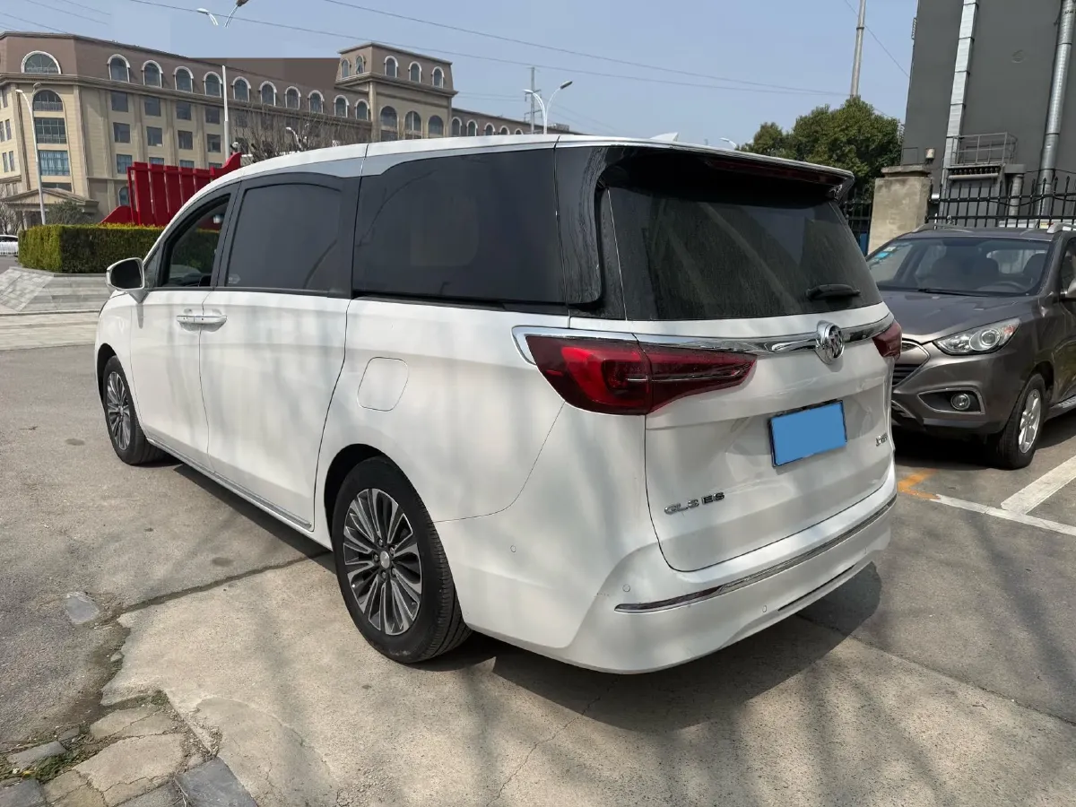 2023 Buick GL8 2.0T 237HP L4 9AT,autocango,china used car exporter,china ev exporter,chinese used car exporter,chinese used ev exporter