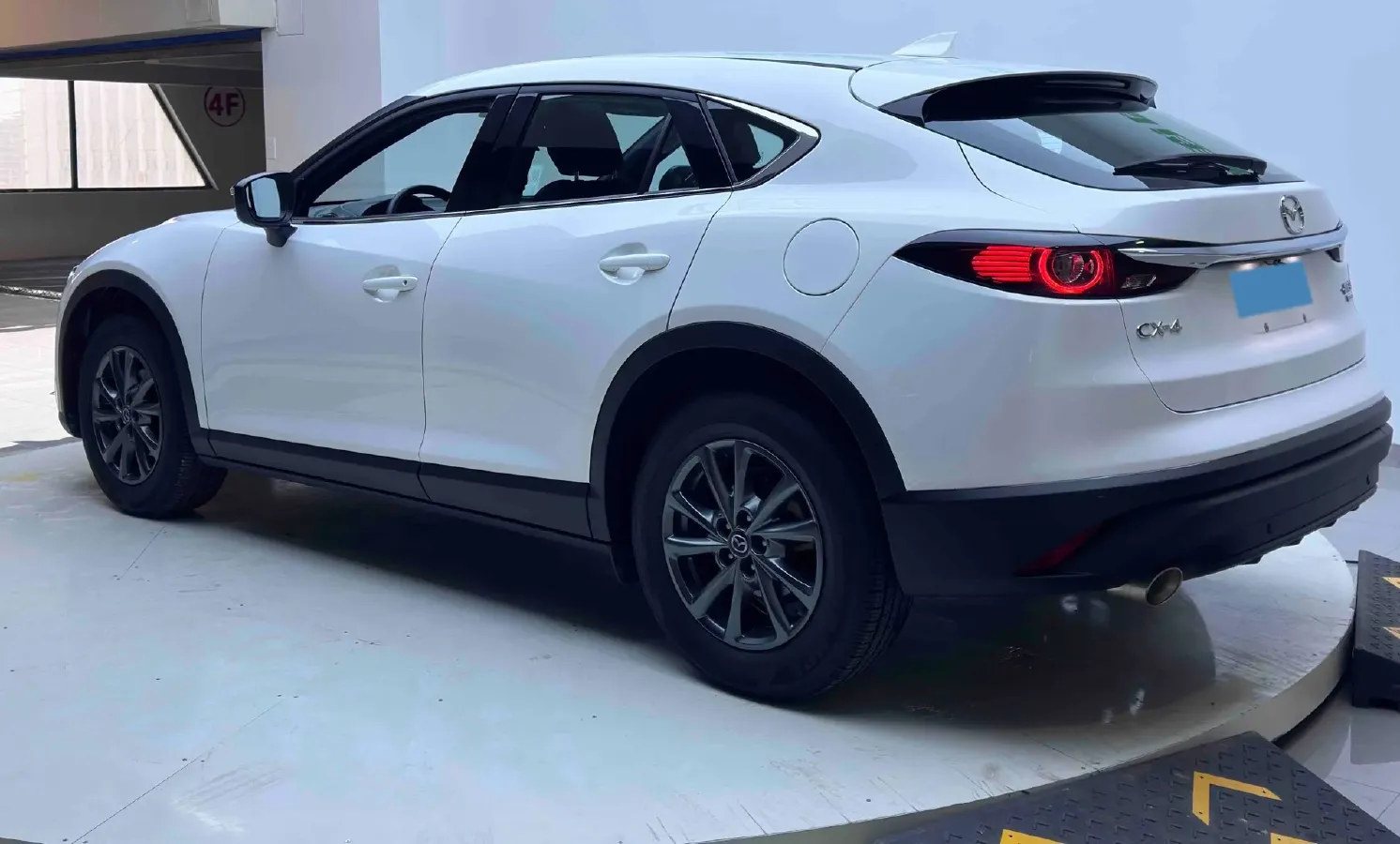 2021 Mazda CX-4 2.0L 158HP L4 6AT,autocango,china used car exporter,china ev exporter,chinese used car exporter,chinese used ev exporter