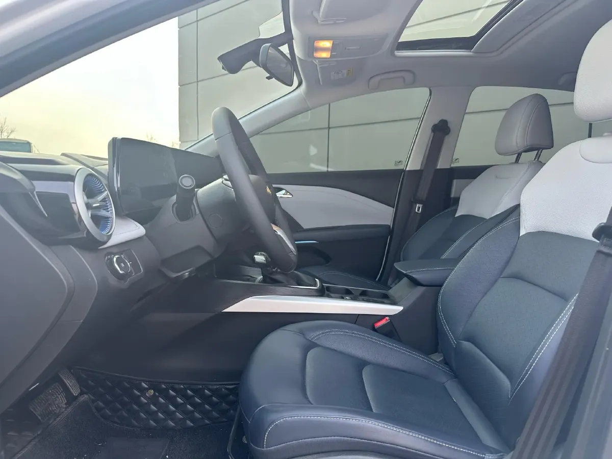 2023 Chevrolet Monza 1.5L 113HP L4 6DCT,autocango,china used car exporter,china ev exporter,chinese used car exporter,chinese used ev exporter