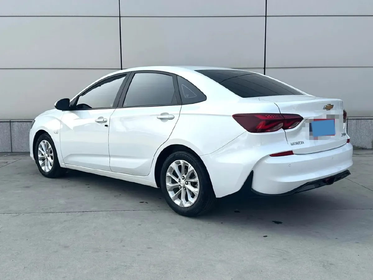 2023 Chevrolet Monza 1.5L 113HP L4 6DCT,autocango,china used car exporter,china ev exporter,chinese used car exporter,chinese used ev exporter