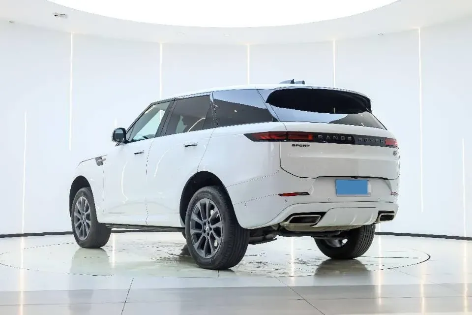2024 Land Rover Range Rover Sport 3.0T 400HP L6 8AT,autocango,china used car exporter,china ev exporter,chinese used car exporter,chinese used ev exporter