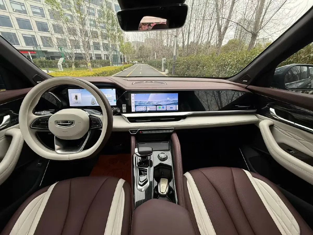 2021 Geely Monjaro 2.0T 218HP L4 7DCT,autocango,china used car exporter,china ev exporter,chinese used car exporter,chinese used ev exporter