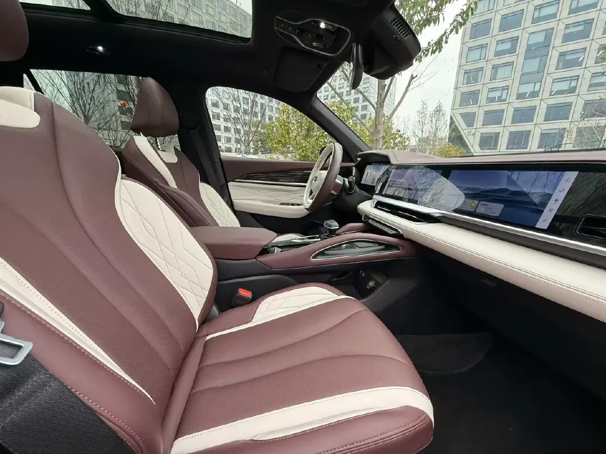 2021 Geely Monjaro 2.0T 218HP L4 7DCT,autocango,china used car exporter,china ev exporter,chinese used car exporter,chinese used ev exporter