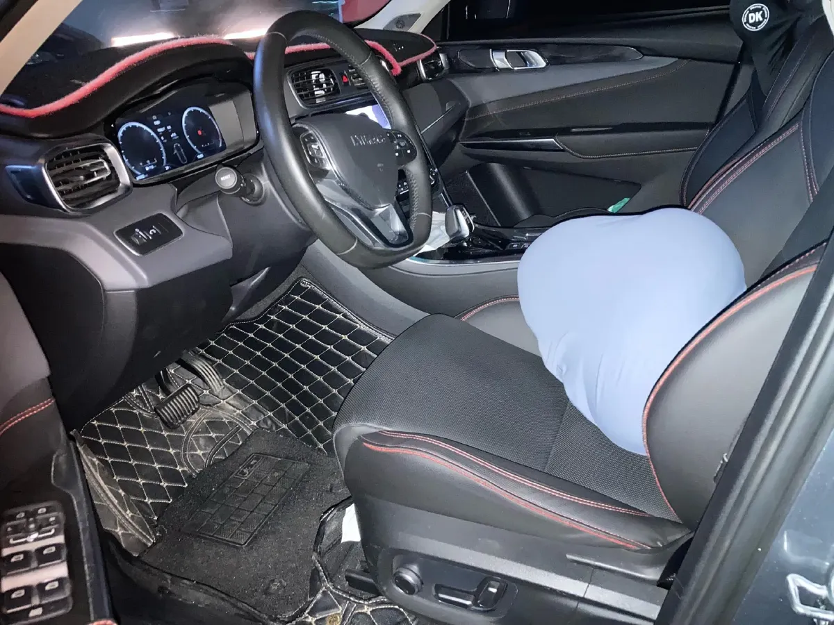 2019 LYNK&CO 01 2.0T 190HP L4 6AT,autocango,china used car exporter,china ev exporter,chinese used car exporter,chinese used ev exporter