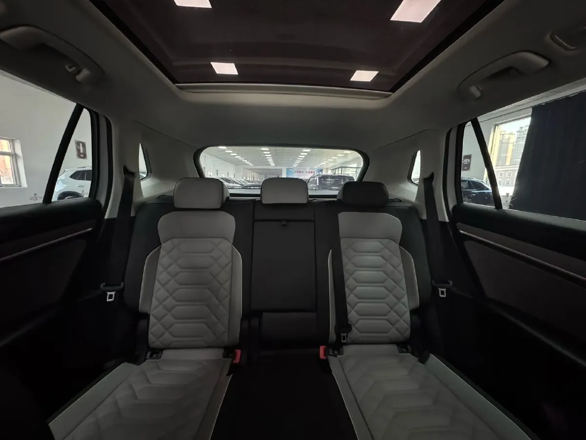 2023 Volkswagen Tayron 1.4T 150HP L4 7DCT,autocango,china used car exporter,china ev exporter,chinese used car exporter,chinese used ev exporter