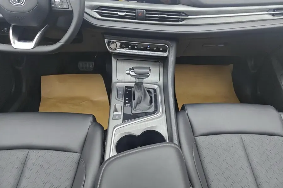 2022 ChangAn CS55 Plus 1.5T 180HP L4 7DCT,autocango,china used car exporter,china ev exporter,chinese used car exporter,chinese used ev exporter