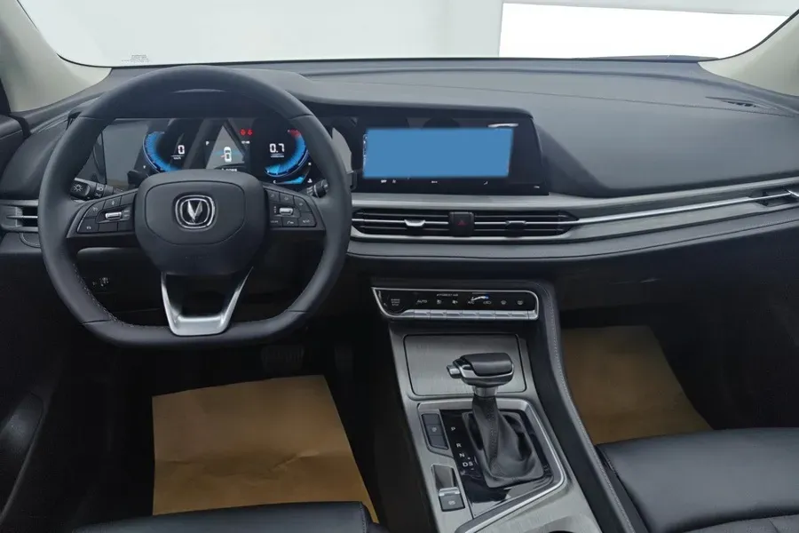 2022 ChangAn CS55 Plus 1.5T 180HP L4 7DCT,autocango,china used car exporter,china ev exporter,chinese used car exporter,chinese used ev exporter