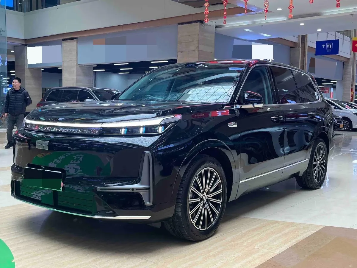 2025 Volkswagen Tiguan L 2.0T 220HP L4 7DCT,autocango,china used car exporter,china ev exporter,chinese used car exporter,chinese used ev exporter