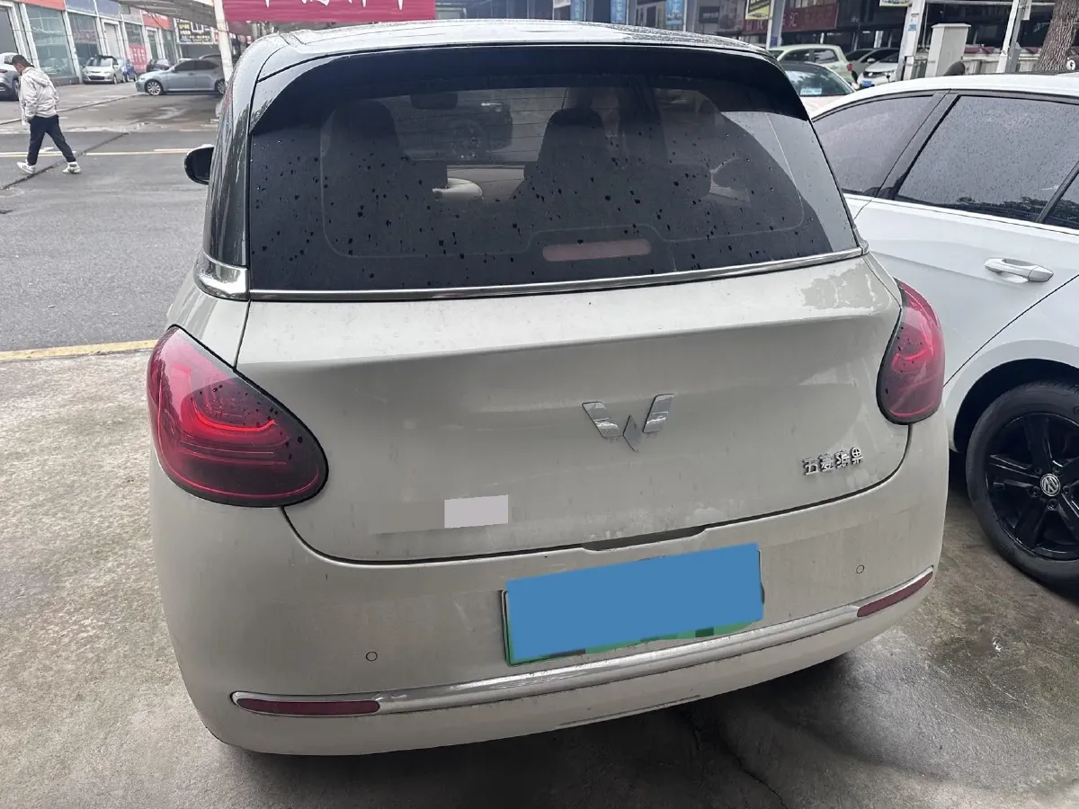 2023 WuLing BinGuo BEV 31.9KWH,autocango,china used car exporter,china ev exporter,chinese used car exporter,chinese used ev exporter