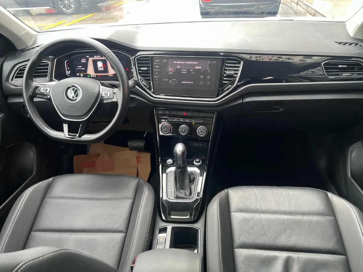 2020 Volkswagen T-Roc 1.4T 150HP L4 7DCT,autocango,china used car exporter,china ev exporter,chinese used car exporter,chinese used ev exporter